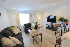 Living area . Permit #str14-0085