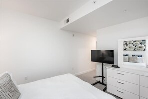 Herndon/Reston Reston 2 Bedroom Bedroom 2