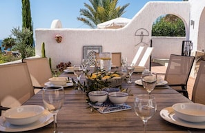 Nothing beats lunch outside in fabulous weather