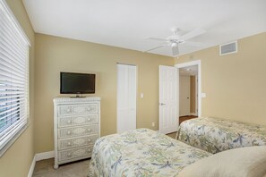 Guest bedroom