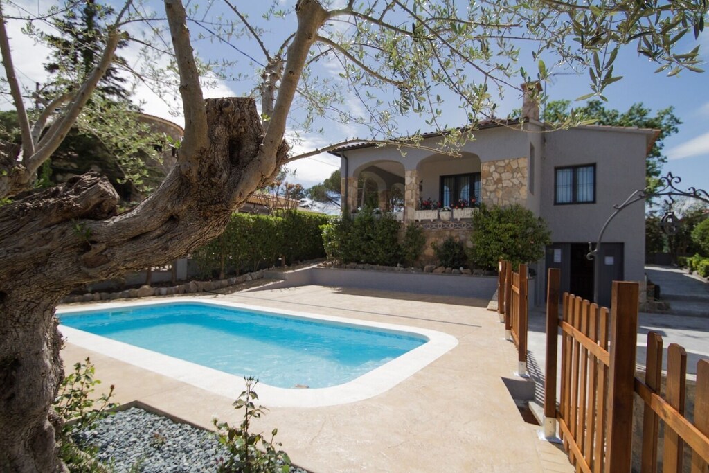 Picture of villa