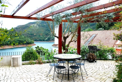 Riverside - Lovely house in amazing location with views over the river