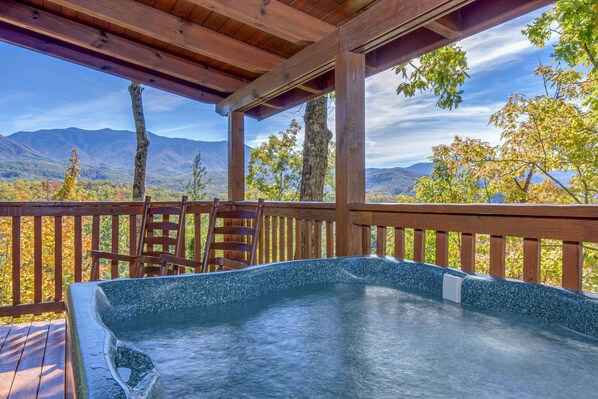 Gatlinburg Vacation Rental | 1BR | 2BA | 716 Sq Ft