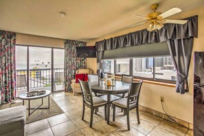 Dining Area | Dishes & Flatware