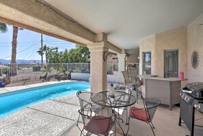 Patio | Outdoor Dining Area | Gas Grill