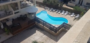 decking ,pool bar ,pool