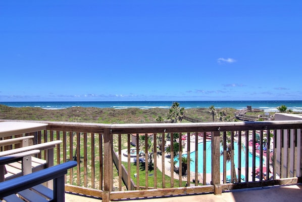 Ocean and pool views from Mayan Princess 308
