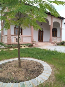 Teen Duari Farmstay - Luxurious Colonial Villa