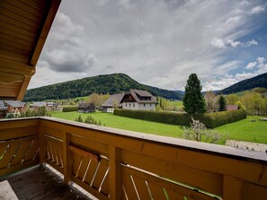 Vue de la maison de vacances [été]