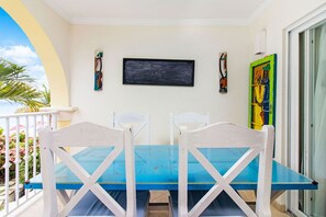 Sapphire Beach 102 - Patio Casual Dining Area