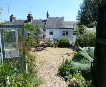 3 bedroom  family friendly cottage in Narberth, Pembrokeshire