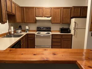 Fully Stocked Kitchen