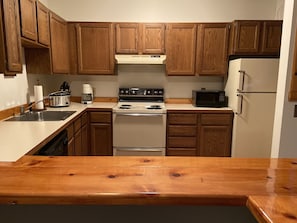 Fully Stocked Kitchen