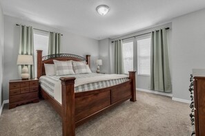 King Bed Suite
