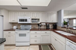 North Breakers 408 - Kitchen