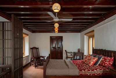 200 year old Heritage Villa in a serene atmosphere