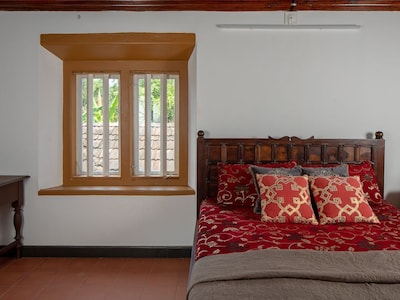 200 year old Heritage Villa in a serene atmosphere