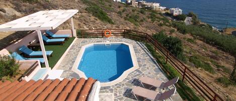 Villa Selene, private pool with a view.