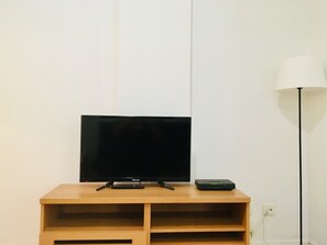 Flat screen Tv