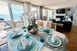 Unobstructed complete ocean view dinning and living area. 