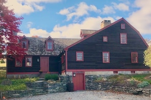 Main entrance to the b&b