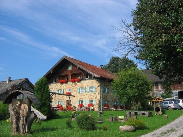 Baby- und Kinderhof Aicherbauer