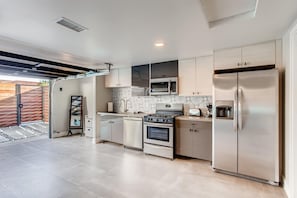STYLISH GOURMET, FULLY FURNISHED CHEF'S KITCHEN WITH EVERYTHING NEEDED AND MORE