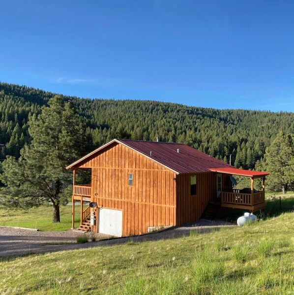 Back of cabin with new deck