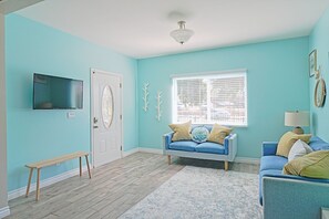 Calm colors provide a refreshing atmosphere