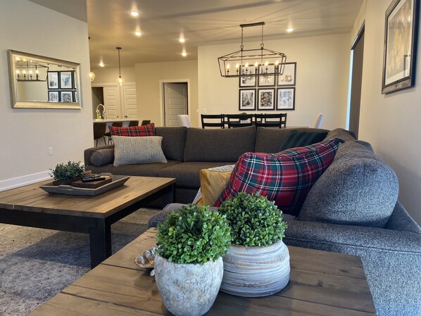 Open kitchen, living and dining space.