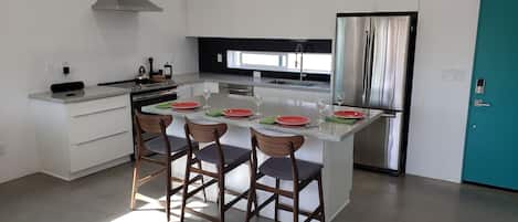 Kitchen/casual dining