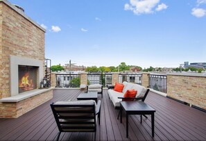THIRD FLOOR BACK  DECK