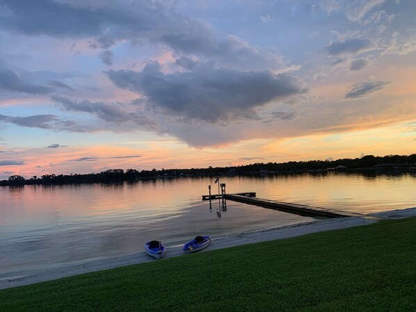 Beautiful sunsets directly on Lake June