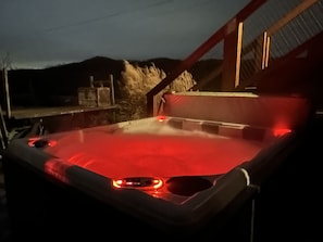 Enjoy the nighttime stars from the hot tub!