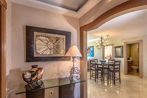 Beautiful open entryway/foyer