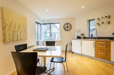 12 Stonegate Court - sleeps 4 guests  in 2 bedrooms