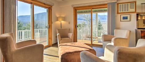 North Conway Vacation Rental | 3BR | 3.5BA | 1,988 Sq Ft | Stairs to Access