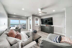 Into the Blue - Luxury Beachfront Vacation Rental Townhome in Miramar Beach - Bliss Beach Rentals