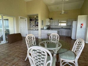 Ample living space with dining area - Seawings Villa | Dragon Cay Resort, Mudjin