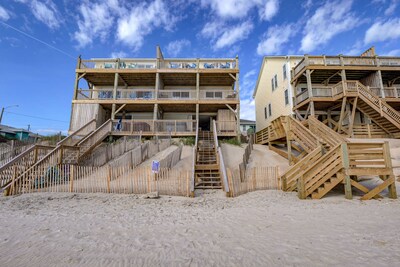 Paradise Found! Fabulous, Flexible, Beach Front Luxury! HotTub, Best Location!