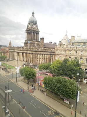 View of the Town Hall (free entry)