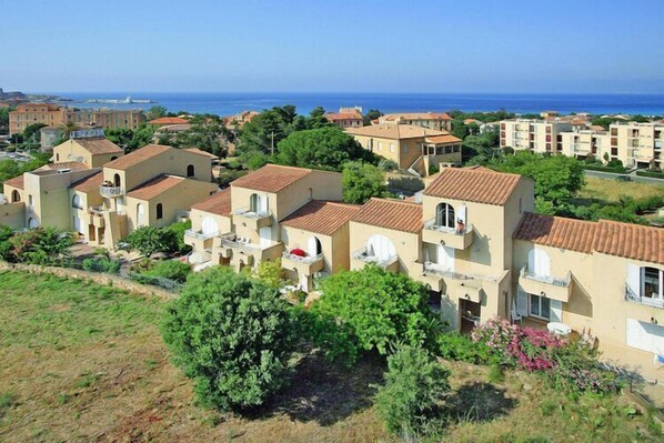 Extérieur maison de vacances [été]