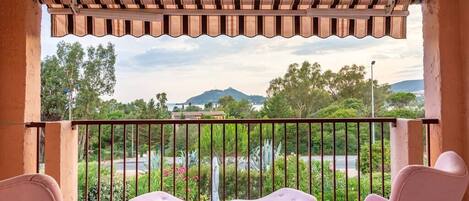 Balcony with view of the sea and Cap Dramont - Duplex Agay-Plage