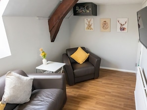 Living room | The Coach House Apartment, Rufford