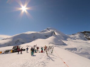 Skidåkning och snöaktiviteter