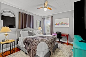Bedroom 1 with high quality queen bed, 4 comfortable pillows & Smart 43inches TV