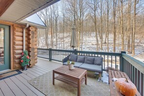 Private Deck