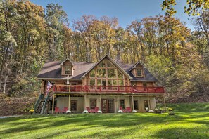 Property Exterior | 3-Story Cabin