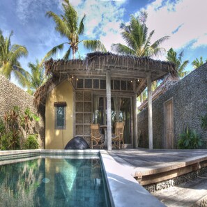 Private pool