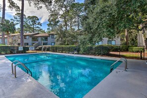 Ocean Gate Villas | Community Pool